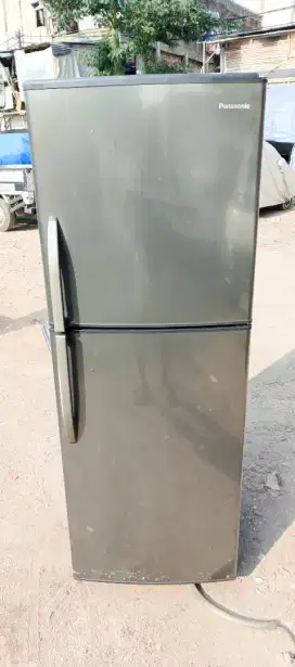 Kulkas pintu 2 Panasonic