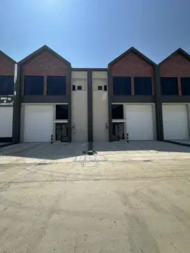 Sewa gudang Bizpark PIK2 uk. 9x30 ada office