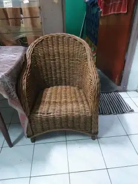 kursi dan meja rotan