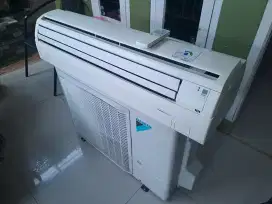 AC 2PK DAIKIN THAILAND ORIGINAL. Copotan kantor pindah