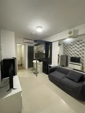Disewakan Apartemen Bassura City. Tipe 2 BR. Full Furnished. Free IPL.