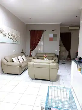 DIJUAL RUMAH CANTIK DEMI FURNISHED DI PHG GADING SERPONG