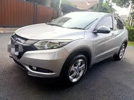 Honda HRV E 2017, matic, Abu-abu muda metalik