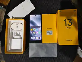 Realme 13 Pro Plus 5G 12/512GB (Pemakaian 1 mingguan)