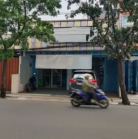 Ruko Lokasi Mainroad Berada di Pusat Cibaduyut
