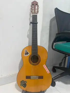 Guitar Yamaha Akustik C315
