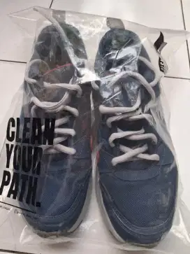 sepatu skechers