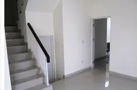 A63 Jual Rumah Besar Terawat Termurah di Perumahan Green Lake City