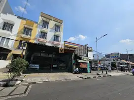 Lokasi Ramai, Ruko Gandeng Muwardi 4,5 Lantai, Ada Lift & Parkir Luas
