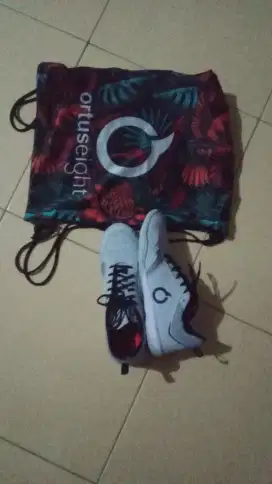 Sepatu Futsal Ortuseight