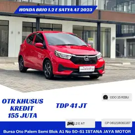 Km 15rb Honda Brio 1.2 E Satya AT 2023 Merah