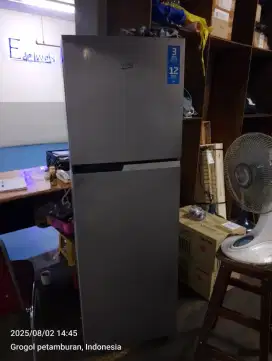 Kulkas seken merk beko