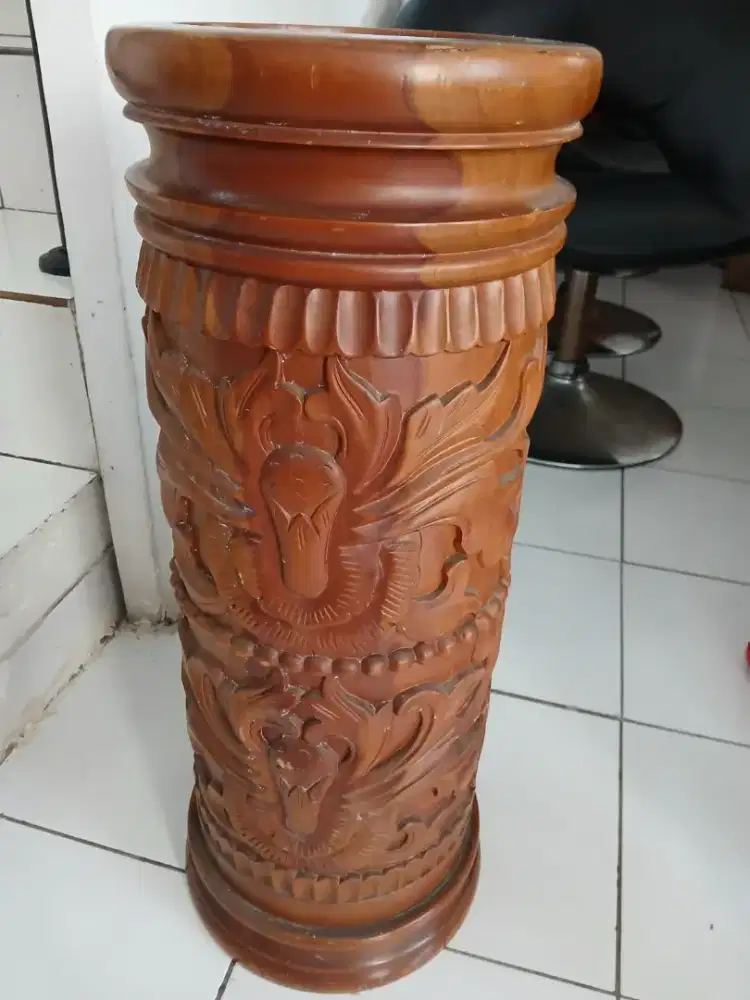 Tempat taruh payung