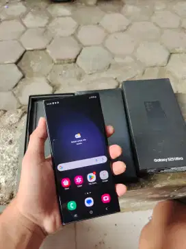 Samsung S23 ultra 12/256