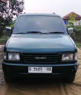 Isuzu panther grand Royal