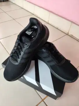 Sepatu Adidas Lite Racer 3.0 GW7954