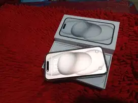 Iphone 15 128 gb garansi resmi ibox baru pake 1 bln