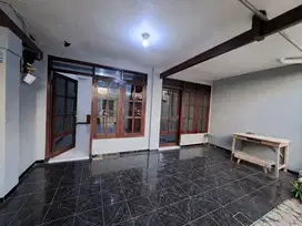 Rumah Tua Strategis di Tengah Kota Jl Bandung Malang