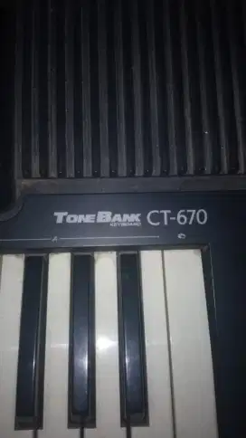 Alat musik orgen merk CASIO