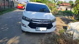 Toyota Innova reborn V Bensin MT