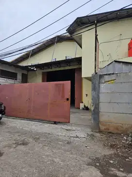 Disewakan Gudang Lt 800m2 di Cipondoh Tangerang