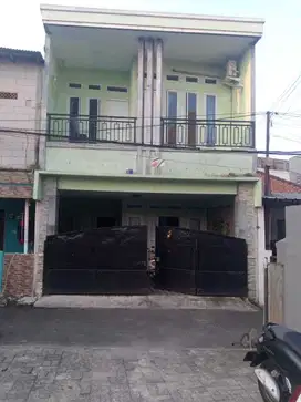 Rumah Strategis 2 Lantai Dekat Puskesmas Munjul Jakarta Timur