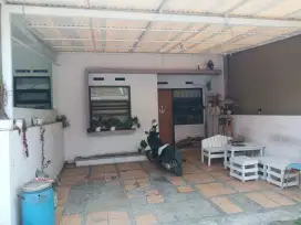 Rumah di jual Turun Harga Di Cluster Sariwangi Harga 500 jutaan