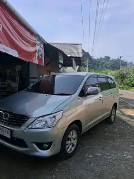 Toyota Kijang Innova 2005 Bensin