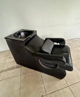 Kursi Keramas Salon