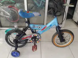 Sepeda anak kecil  uk 12