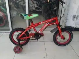 Sepeda anak laki uk 12