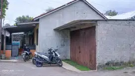 Jual cepat rumah,dkt dengan stasiun jln kaki bsa,ada lahan kosong 100m