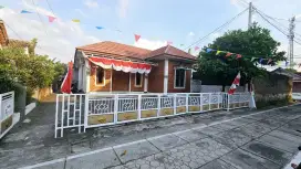 Kost Naava Indah