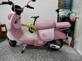 Aima sepeda listrik masih bagus dan layak pakai