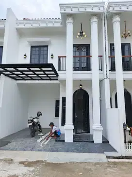 Jual rumah 2 lantai classic modern di pondok bambu jaktim