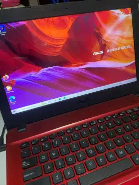 DIJUAL LAPTOP ASUS  XX441BA (kondisi sngat terawat)