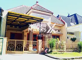 DISEWAKAN RUMAH BAGUS TERAWAT SIAP HUNI DI PERMATA JINGGA, MALANG