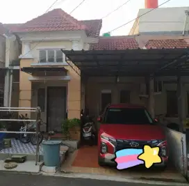Di jual cepat rumah taman royal cipondoh