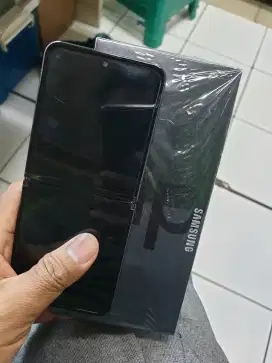 Samsung galaxy Z flip 4 5G 8/256 dus only