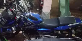 Motor bajaj Pulsar 200 DTSI
