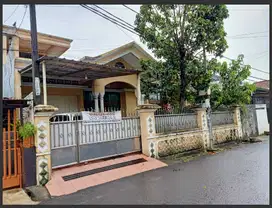 Rumah 2 Lantai dijual. Bebas Banjir