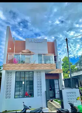 Rumah Villa / Kantor