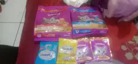 Makanan kucing whiskas