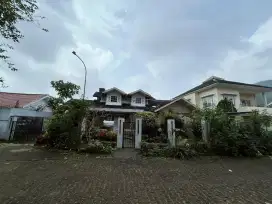 Di jual murah vila mewah 2LT hrg 800 juta lokasi gren Apple Cipanas