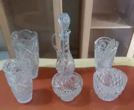 Vas bunga tatakan kristal Rusia