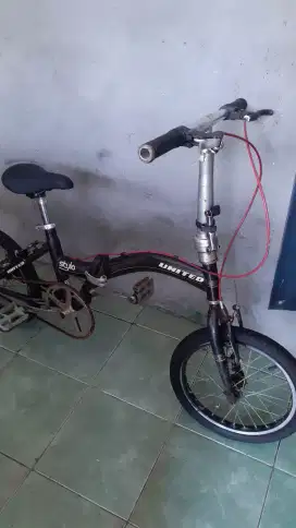 sepeda lipat ukuran 16 united stylo