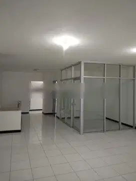 Disewakan Ruko Strategis Jln. Oto Iskandardinata Mainroad Bandung