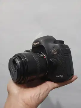 Canon 5D Mark 3 & Lensa Fix Murah