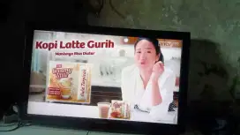 Tv lcd 37in merk pnasonic minus 2rambut analog