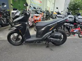 DP MINIM 3JTA CASH KREDIT HONDA VARIO KEYLESS 125 THN 2022 PAJAK IDUP